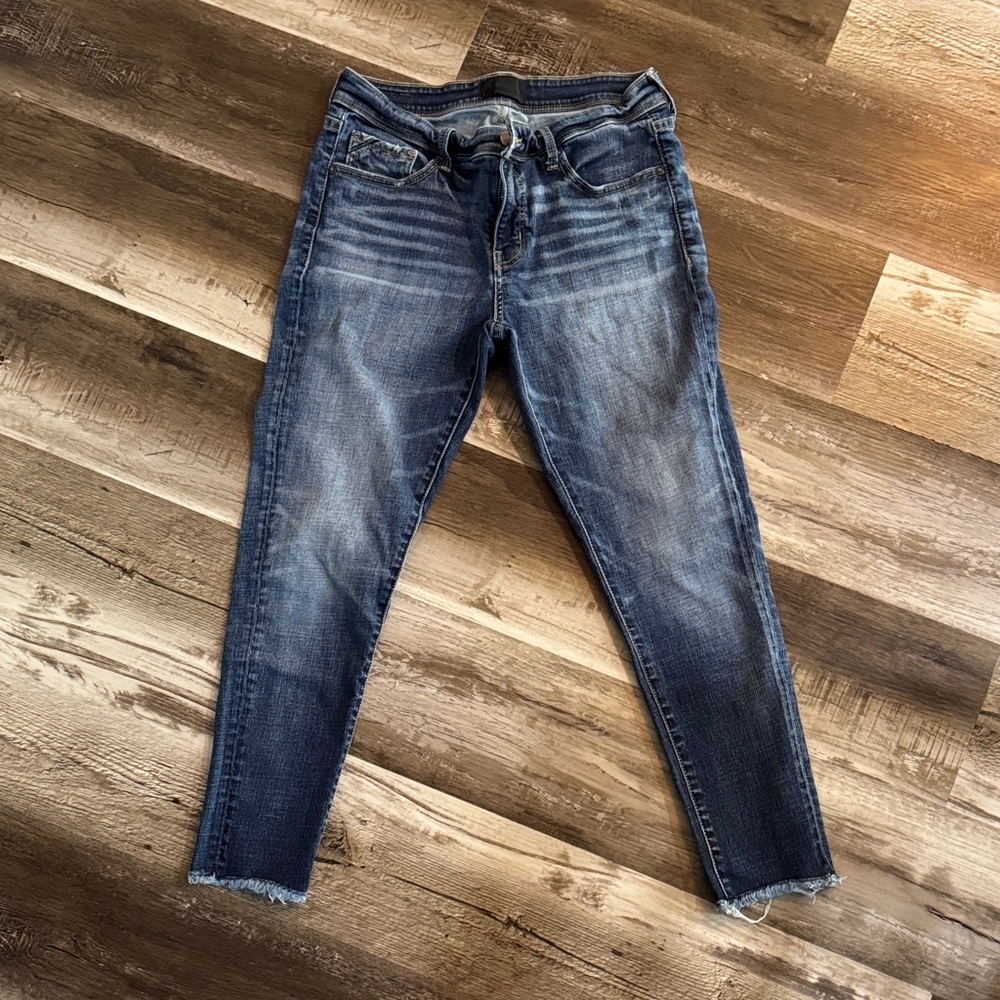 Buckle Black Women's Skinny Jeans in Dark Wash Blue